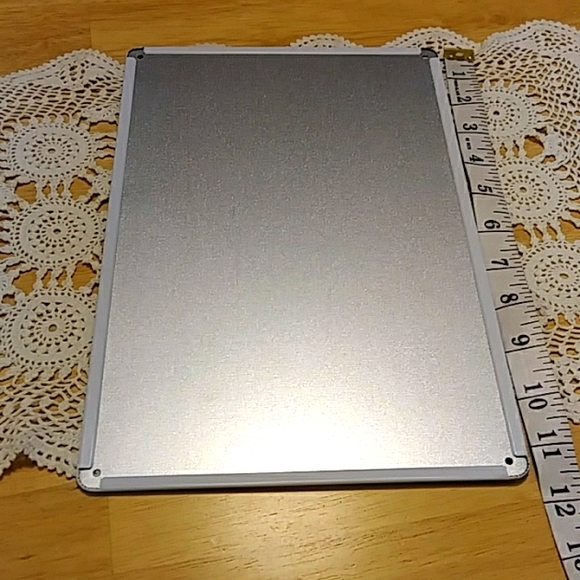 Distressed rustic look wall art - Picture 2 of 3